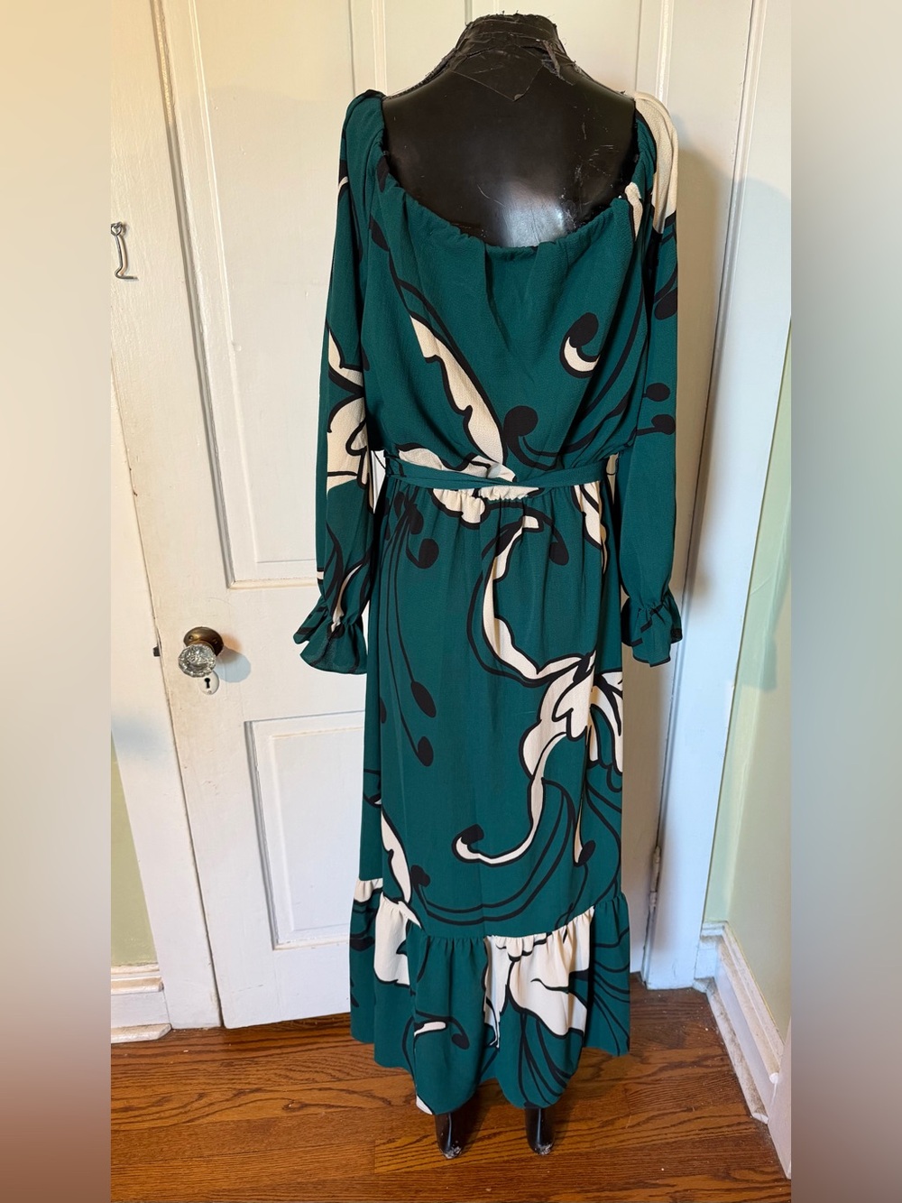 Premier Amour Teal and White Floral Long-Sleeve Maxi Dress - NWT Size 10 - Picture 5 of 14